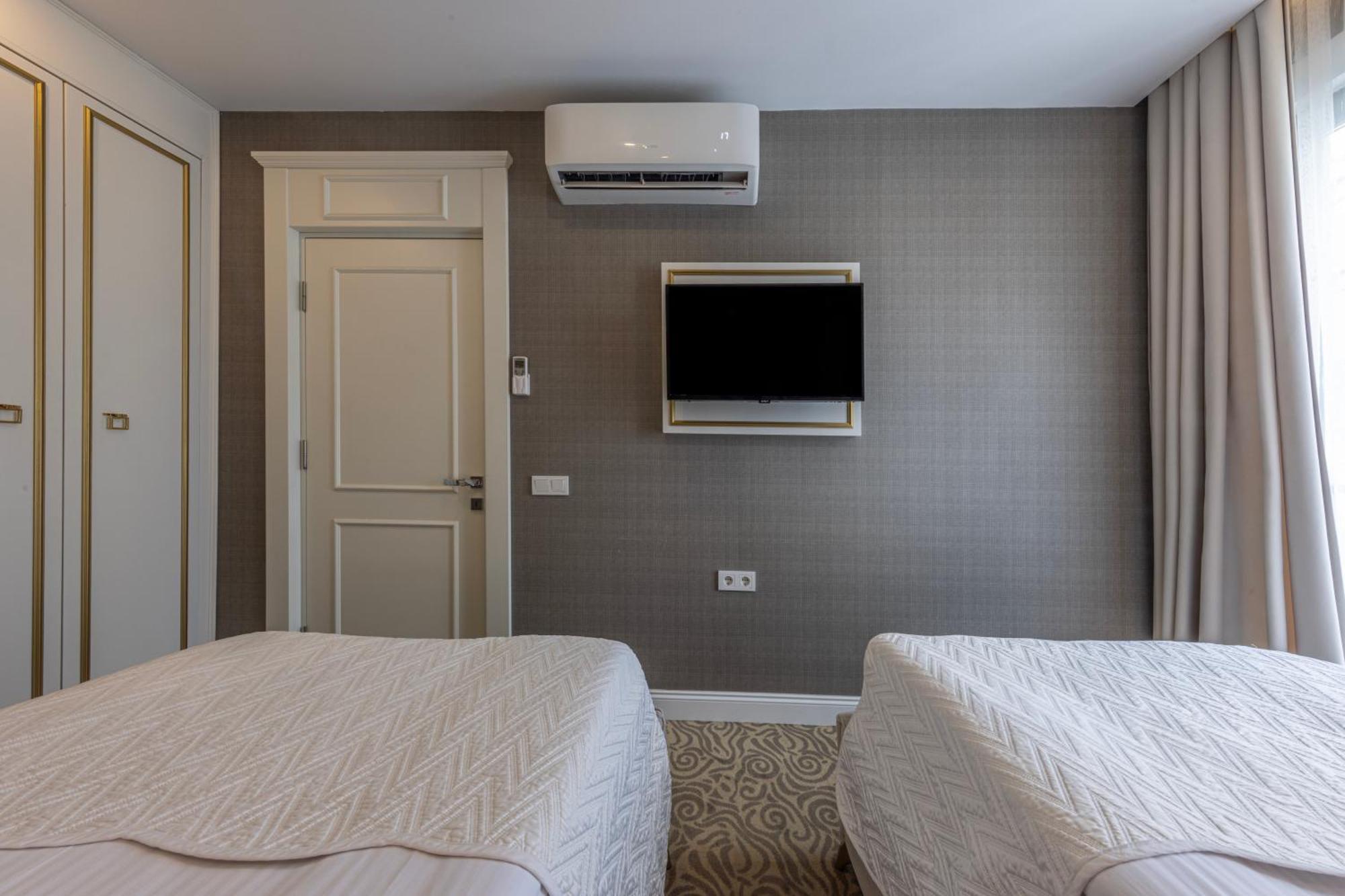 Mr Beyaz Hotel Istanbul Exterior photo